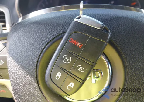 2015 Jeep Grand Cherokee Laredo from USA, damaged, VIN 1C4RJFAG3FC195778